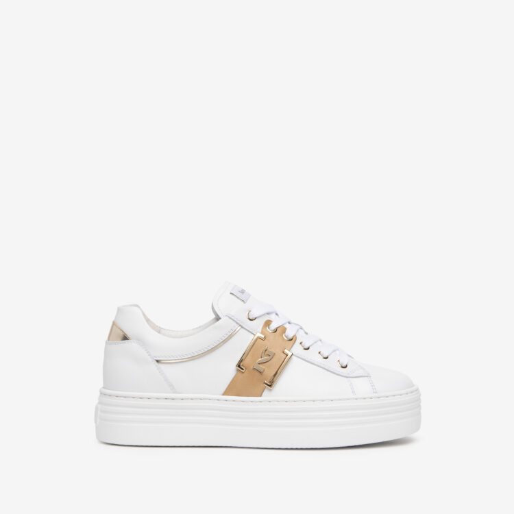 Sneakers blanches femme tendance NeroGiardini. Référence : E218132D 707 Skipper bianco