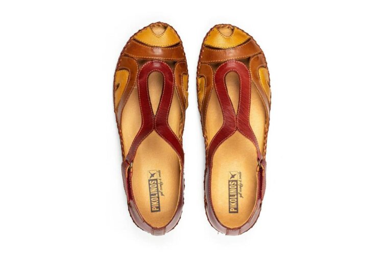 Sandales avec contrefort pour femme de la marque Pikolinos. Référence : Cadaques W8K-1569C1 Sandia. Disponible chez Chauss'Family à Issoire.