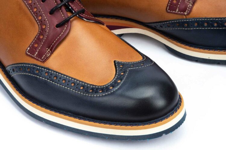 Derbies pour homme de la marque Pikolinos. Référence : Arona M5R-4373C1 Blue. Disponible chez Chauss'Family magasin de chaussures à Issoire.