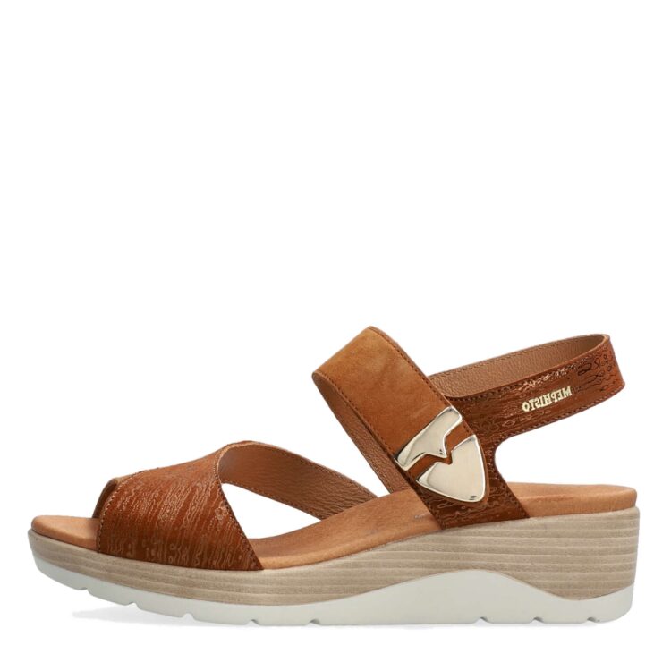 Sandales marron pour femme marque Mephisto. Cacilia Hazelnut . Disponible chez Chauss'Family magasin de chaussures à Issoire.