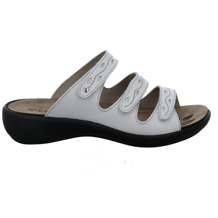 Mules réglables pour femme de la marque Westaland. Référence : Ibiza 66 Weiss. Disponible chez Chauss'Family Issoire.