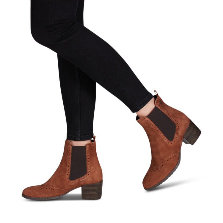 Bottines marron pour femme marque Tamaris. Référence 25005-29 305 Cognac. Disponible chez Chauss'Family magasin de chaussures Issoire.