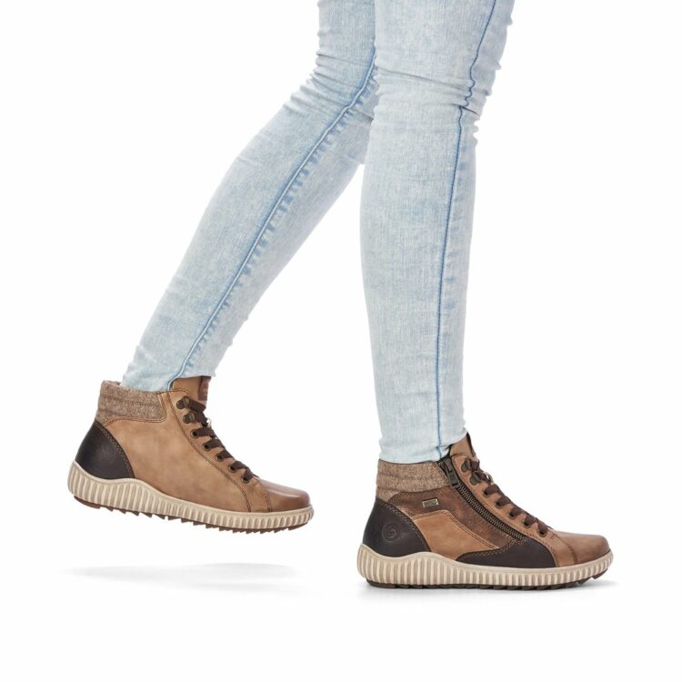 baskets montantes marron pour femme marque Remonte. Référence R8271-20 Steppe Havanna. Disponible chez Chauss'Family magasin de chaussures Issoire