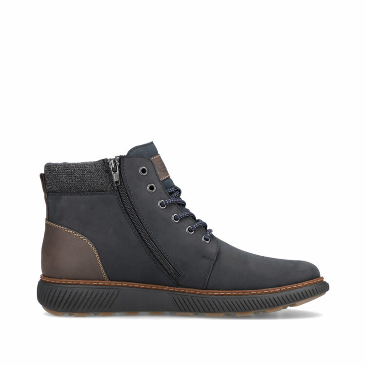 Bottines chaudes pour homme marque Rieker. Référence B3343-15 Pazifik. Disponible chez Chauss'Family magasin de chaussures Issoire.