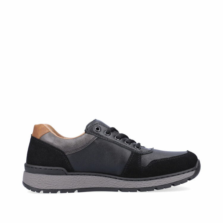 Baskets noires pour homme marque Rieker. Référence B9050-00 Schwarz. Disponible chez Chauss'Family magasin de chaussures Issoire.