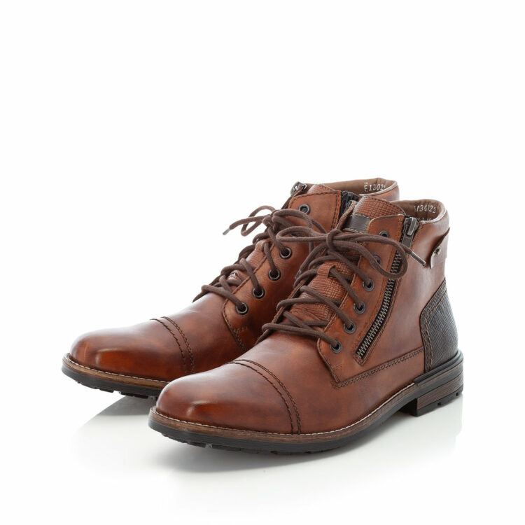 Bottines marron pour homme marque Rieker. Référence F1340-22 Peanut. Disponible chez Chauss'Family magasin de chaussures Issoire.