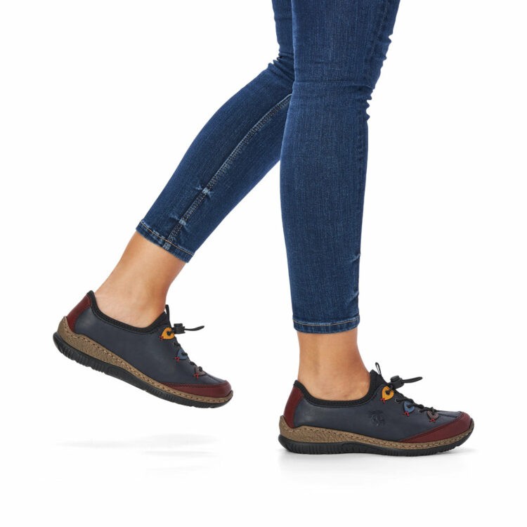 Baskets bleues pour femme marque Rieker. Référence N3271-35 Ozean. Disponible chez Chauss'Family magasin de chaussures Issoire