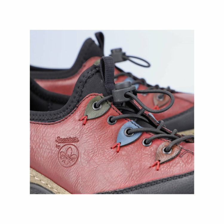 Baskets rouges pour femme marque Rieker. Référence N3271-36 Wine. Disponible chez Chauss'Family magasin de chaussures Issoire