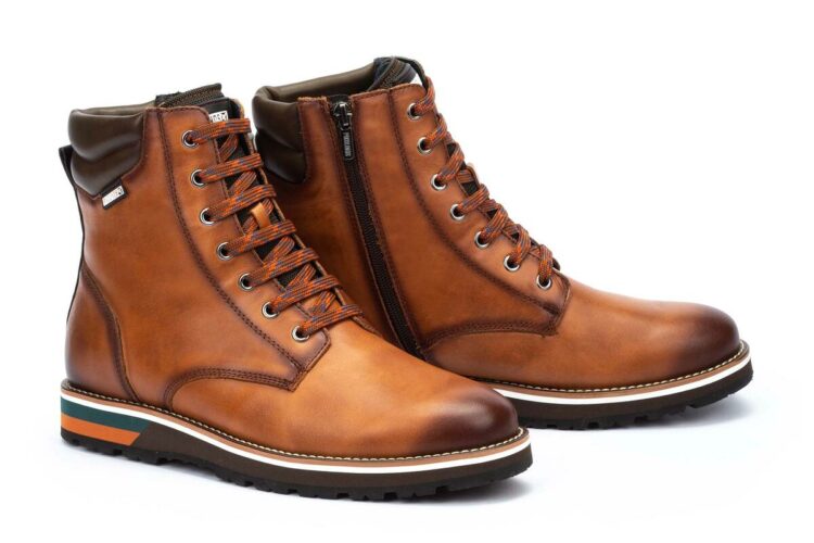 Bottines marron pour homme marque Pikolinos. Référence Pirineos M6S-8113C1 Brandy. Disponible chez Chauss'Family magasin chaussures Issoire