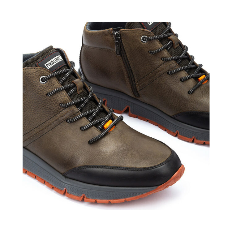 Bottines marron pour homme marque Pikolinos. Référence Ferrol M9U-8069NOC1 Kaki. Disponible chez Chauss'Family magasin chaussures Issoire