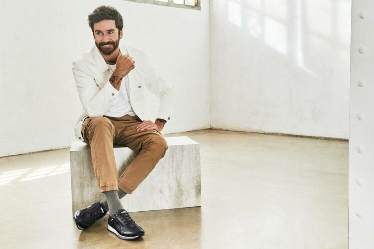 Baskets noires pour homme marque Pikolinos. Référence Cambil M5N-6010C1 Lead. Disponible chez Chauss'Family magasin chaussures Issoire