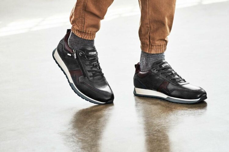 Baskets noires pour homme marque Pikolinos. Référence Cambil M5N-6010C1 Lead. Disponible chez Chauss'Family magasin chaussures Issoire