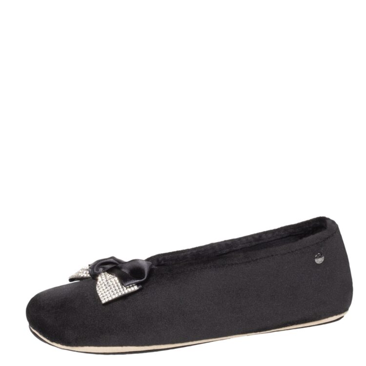 Ballerines d'intérieur noires pour femme marque Isotoner. Référence 97345 Noir. Disponible chez Chauss'Family magasin de chaussures Issoire