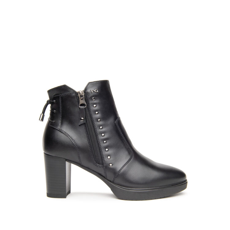 Bottines noires à talons femme marque NeroGiardini. Référence I116700D 100 Nero. Disponible chez Chauss'Family magasin chaussures Issoire