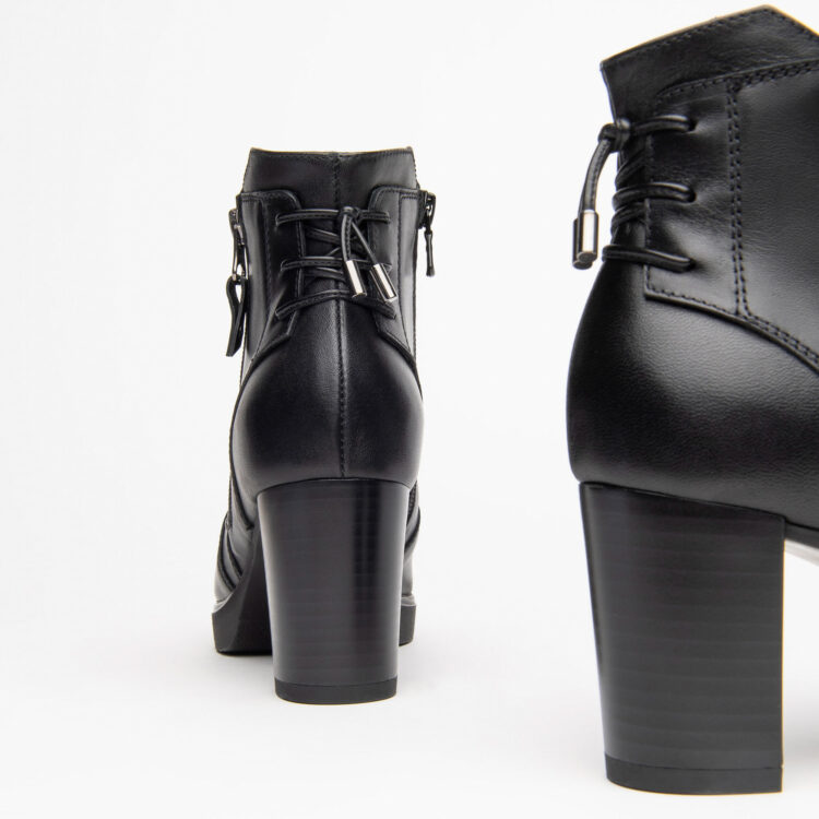 Bottines noires à talons femme marque NeroGiardini. Référence I116700D 100 Nero. Disponible chez Chauss'Family magasin chaussures Issoire