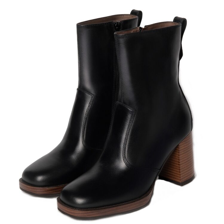 Bottines noires à talons femme marque NeroGiardini. Référence I205062D 100 Nero. Disponible chez Chauss'Family magasin chaussures Issoire