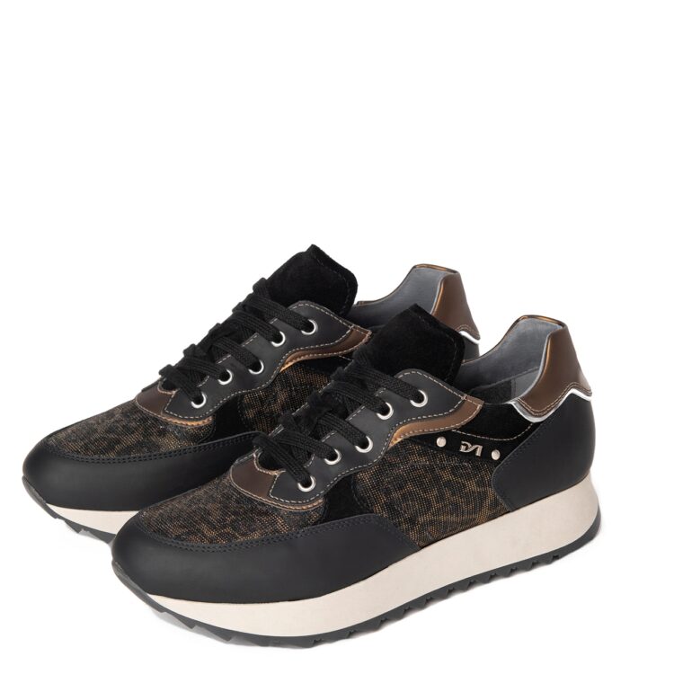 Baskets noires pour femme marque NeroGiardini. Référence I205180D 100. Disponible chez Chauss'Family magasin chaussures Issoire