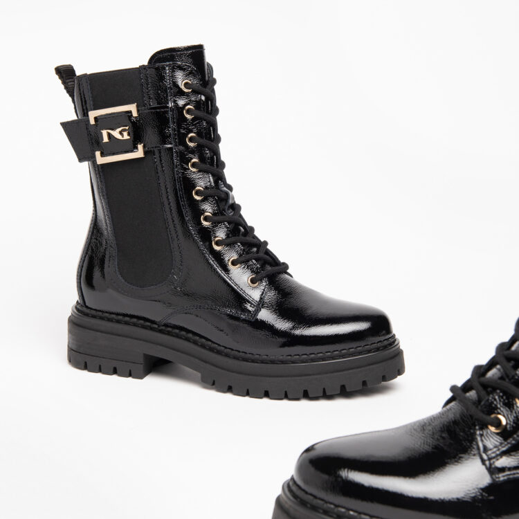 Bottines noires à lacets femme marque NeroGiardini. Référence I205890D 100 Nero. Disponible chez Chauss'Family magasin chaussures à Issoire