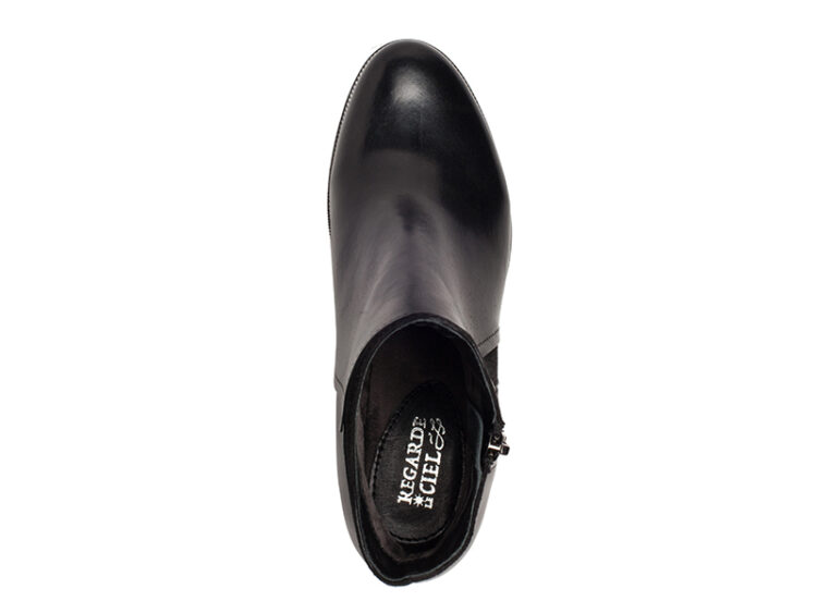Bottines noires à talons pour femme marque Regarde le Ciel. Référence Isabel 28 Black. Disponible chez Chauss'Family magasin de chaussures Issoire
