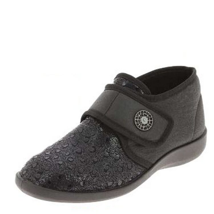 Pantoufles montantes pour femme marque Fargeot référence Caviar Noir. Disponible chez Chauss'Family magasin de chaussures à Issoire.
