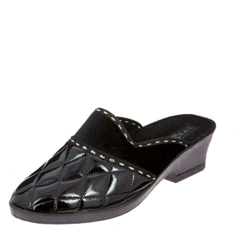 Mules pour femme marque Fargeot référence Mélanie Noir. Disponible chez Chauss'Family magasin de chaussures à Issoire.
