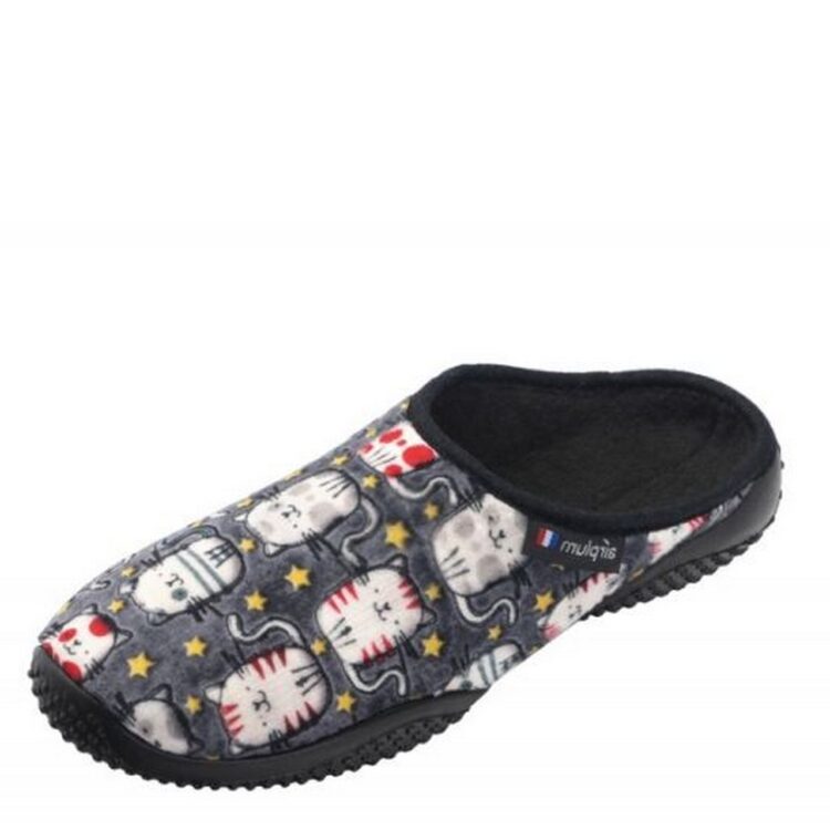 Mules motif chat pour femme de la marque Airplum. Référence : Biaou Anthracite. Disponible chez Chauss'Family magasin de chaussures à Issoire.