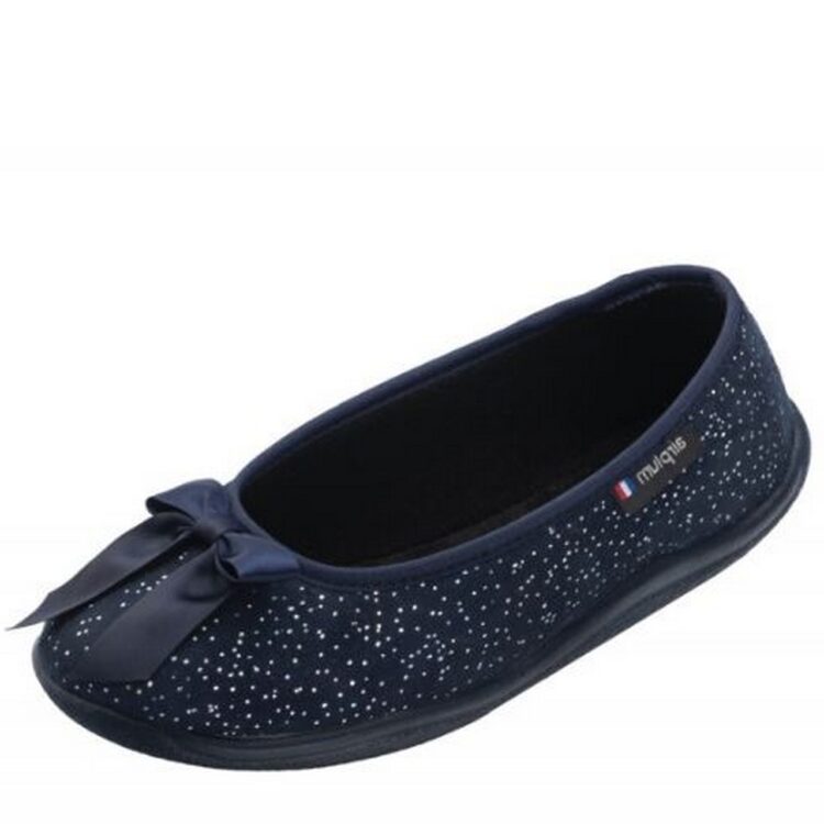 Ballerines pour femme de la marque Airplum. Référence : Zeya Marine. Disponible chez Chauss'Family magasin de chaussures à Issoire.