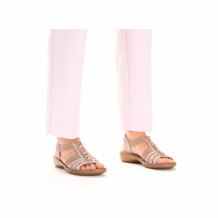 Sandales élastiquées pour femme de la marque Rieker. Référence : 60818-31 Altrosa. Disponible chez Chauss'Family Issoire.