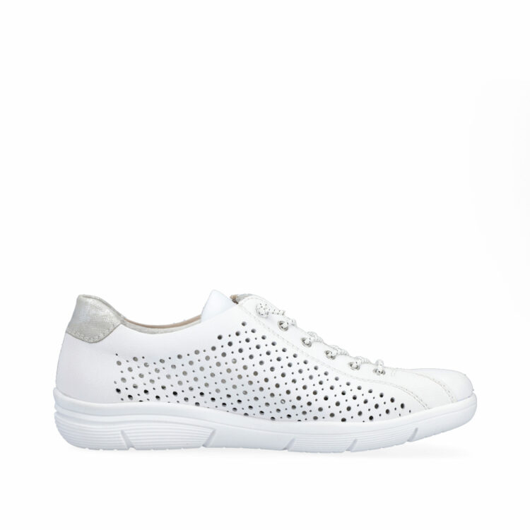 Baskets blanches pour femme marque Rieker. Référence L7465-91 Weiss. Disponible chez Chauss'Family magasin de chaussures à Issoire. Analyse SEO