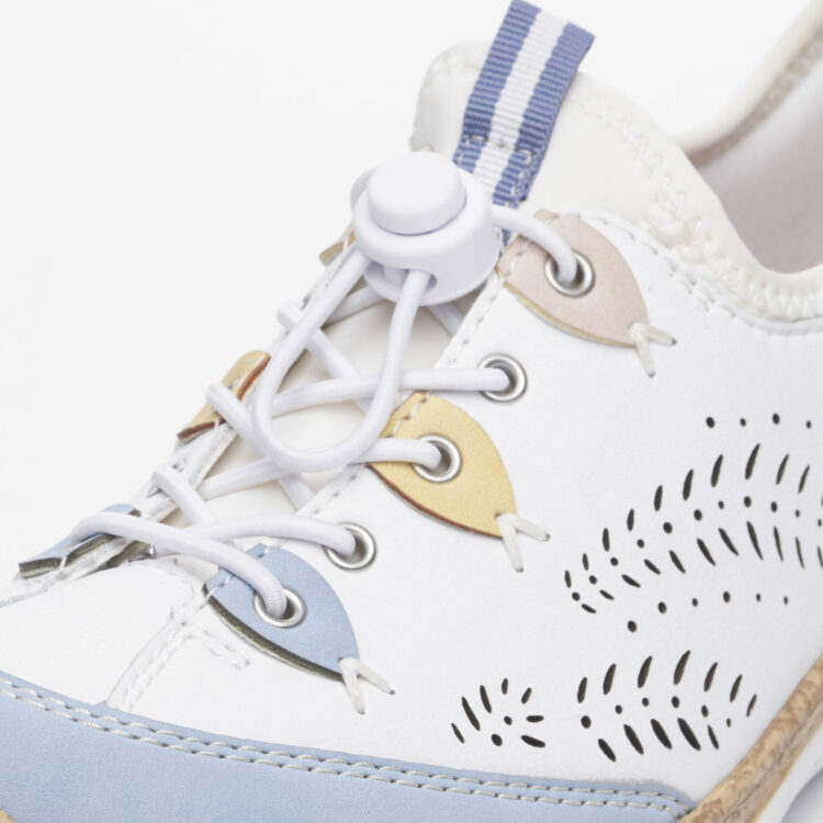 Baskets élastiquées pour femme marque Rieker. Référence N4276-80 Weiss. Disponible chez Chauss'Family magasin de chaussures à Issoire.