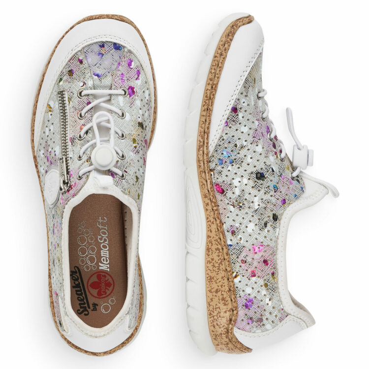 Baskets élastiquées pour femme marque Rieker. Référence N42V1-90 Weiss. Disponible chez Chauss'Family magasin de chaussures à Issoire.