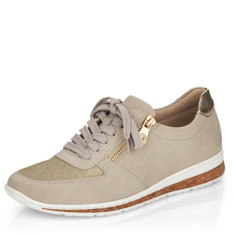 Baskets beiges pour femme marque Rieker. Référence N5121-60 Light gold. Disponible chez Chauss'Family magasin de chaussures à Issoire.