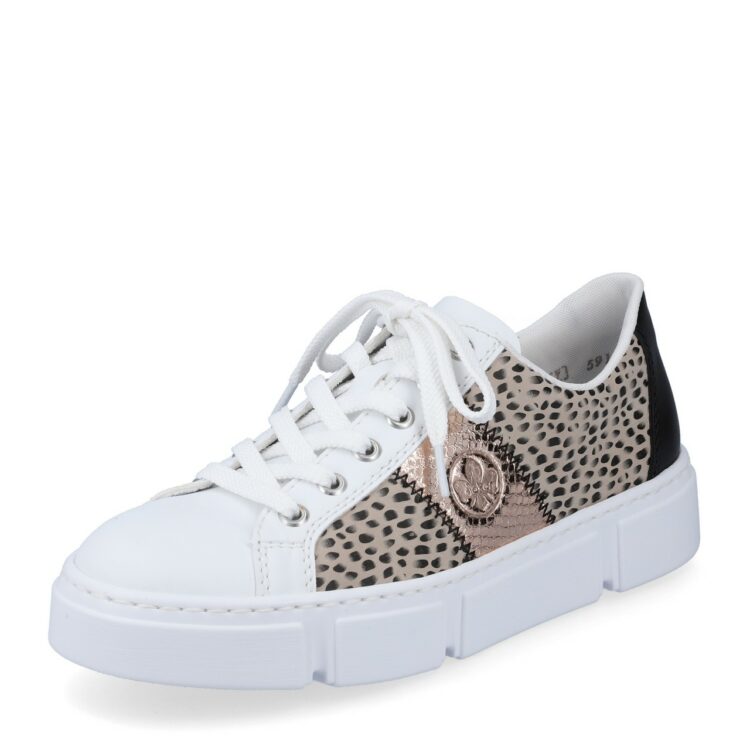 Baskets blanches pour femme marque Rieker. Référence N5910-90 Weiss. Disponible chez Chauss'Family magasin de chaussures à Issoire.