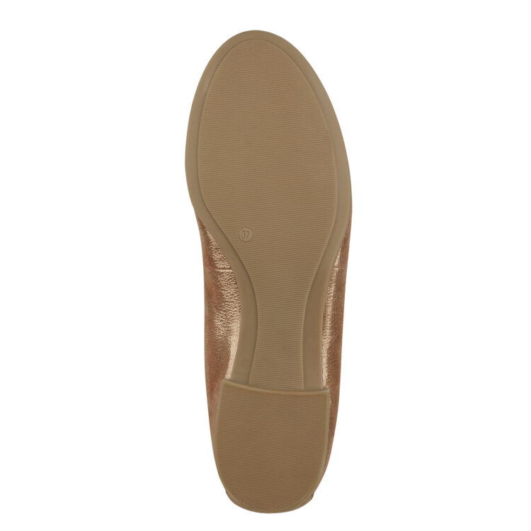 Ballerines métallisées de la marque Tamaris. Référence 22116-20 901 Copper. Disponible chez Chauss'Family magasin de chaussures à Issoire.