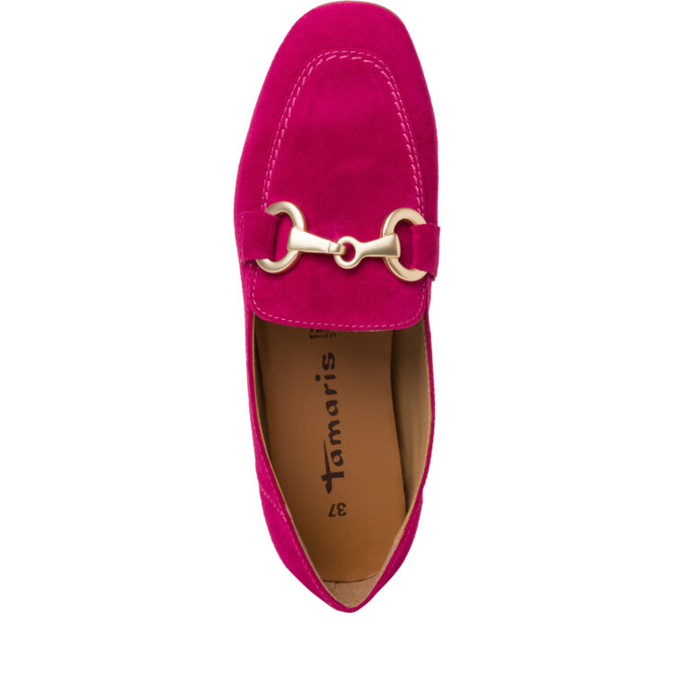 Mocassins rose fuchsia de la marque Tamaris. Référence 24222-20 513 Fuxia. Disponible chez Chauss'Family magasin de chaussures à Issoire.