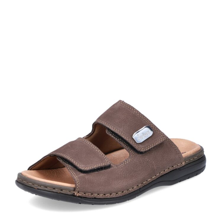 Mules marron pour homme de la marque Rieker. Référence 25590-25 Moro. Disponible chez Chauss'Family magasin de chaussures à Issoire.