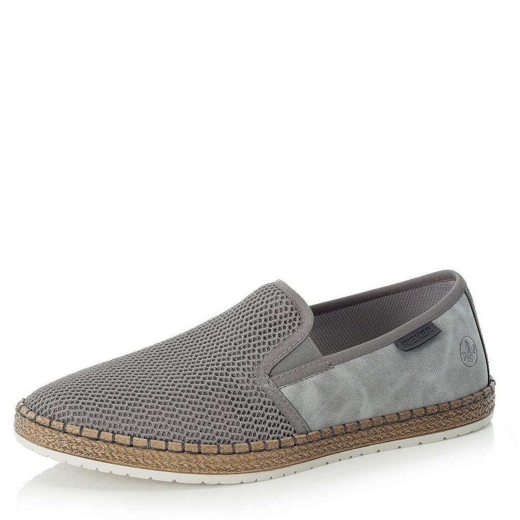 Mocassins toile de la marque Rieker. Référence B5265-43 Grau. Disponible chez Chauss'Family magasin de chaussures à Issoire.