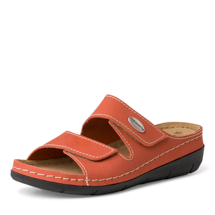 Mules réglables pour femme marque Tamaris. Référence : 27510-20 606 Orange. Disponible chez Chauss'Family magasin de chaussures à Issoire.