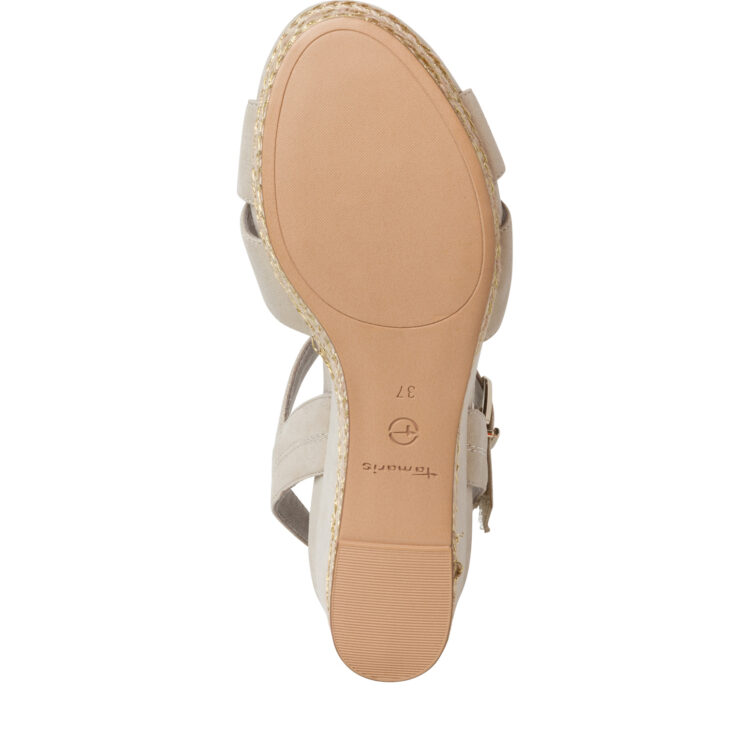 Sandales compensées pour femme de la marque Tamaris. Référence : 28001-28 489 Cashm.Pea.Sued. Disponible chez Chauss'Family magasin de chaussures à Issoire.