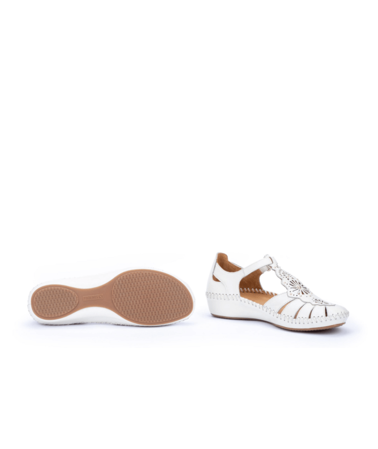 Sandales avec contrefort pour femme de la marque Pikolinos. Référence : Vallarta 655-0858 Nata. Disponible chez Chauss'Family chaussures à Issoire.