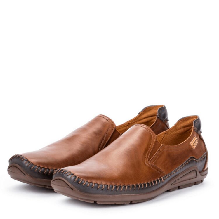 Mocassins marron pour homme de la marque Pikolinos. Référence : Azores 06H-3128 Cuero. Disponible chez Chauss'Family magasin de chaussures à Issoire.