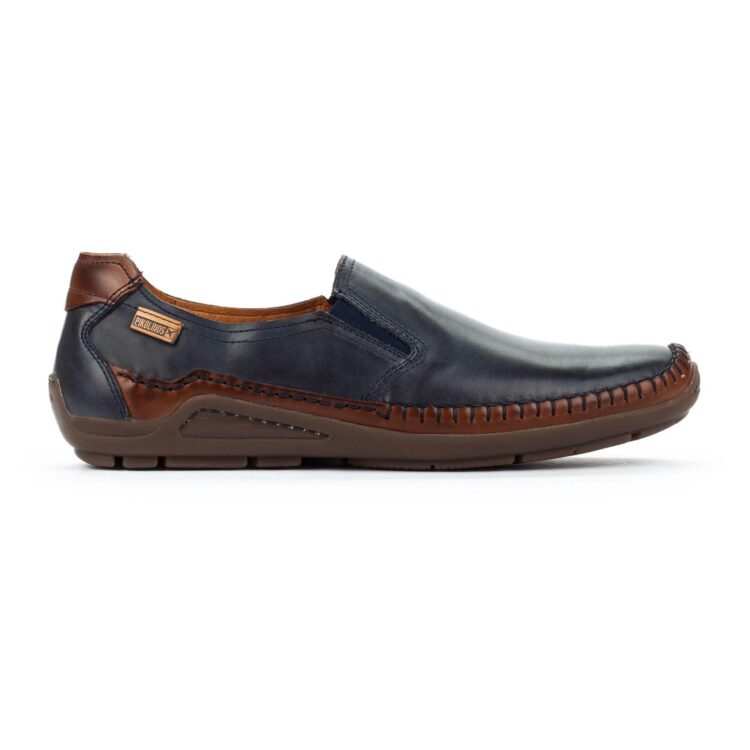 Mocassins bleu marine pour homme de la marque Pikolinos. Référence : Azores 06H-3128 Navy blue. Disponible chez Chauss'Family magasin de chaussures à Issoire.