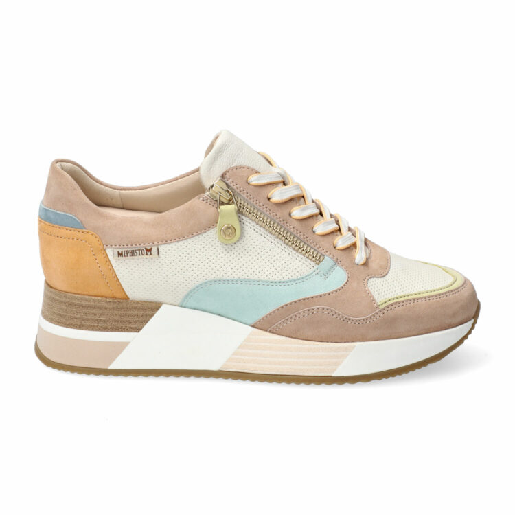 Baskets beiges de la marque Mephisto pour femme. Référence : Olimpia Sand. Disponible chez Chauss'Family magasin de chaussures à Issoire.