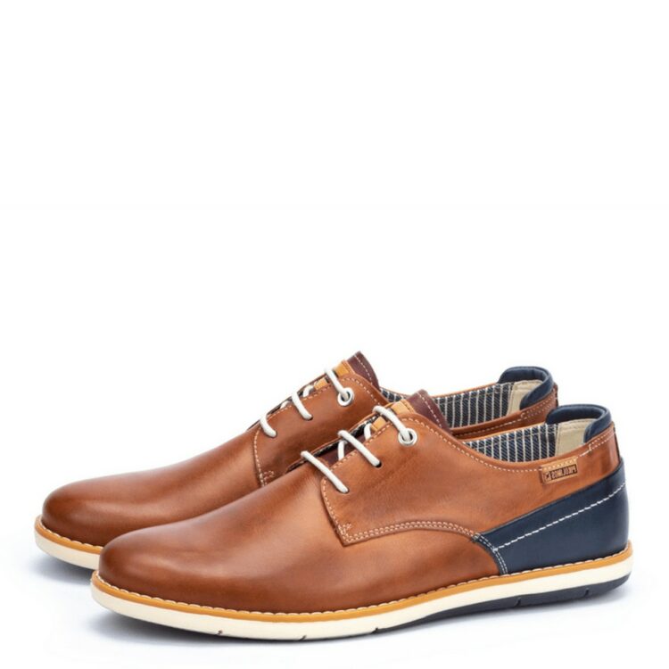 Derbies marron pour homme de la marque Pikolinos. Référence : Jucar M4E-4104C1 Brandy. Disponible chez Chauss'Family magasin de chaussures à Issoire.