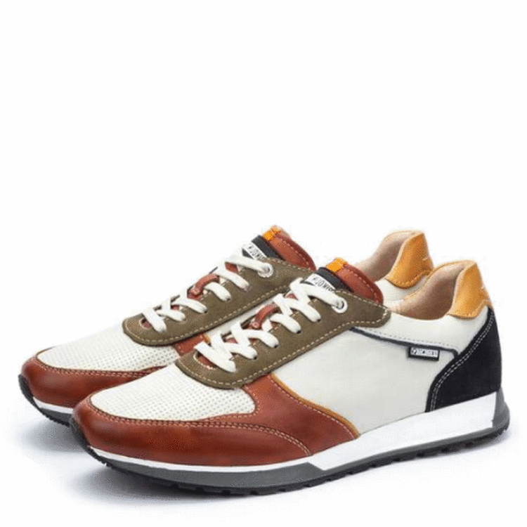 Baskets blanche et marron pour homme de la marque Pikolinos. Référence : Cambil M5N-6111C2 Brick. Disponible chez Chauss'Family magasin chaussures Issoire.