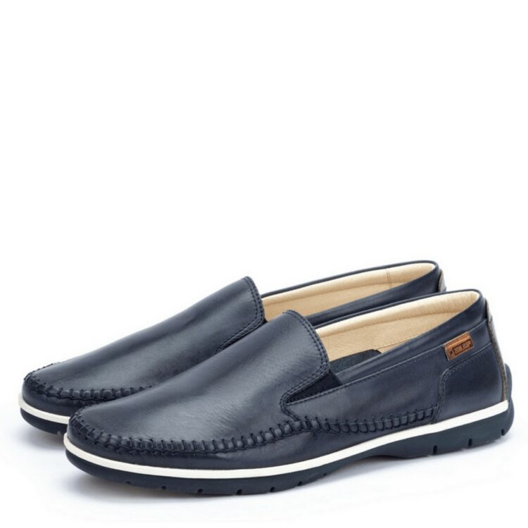 Mocassins bleu marine pour homme de la marque Pikolinos. Référence Marbella M9A-3111 Blue. Disponible chez Chauss'Family magasin de chaussures à Issoire.