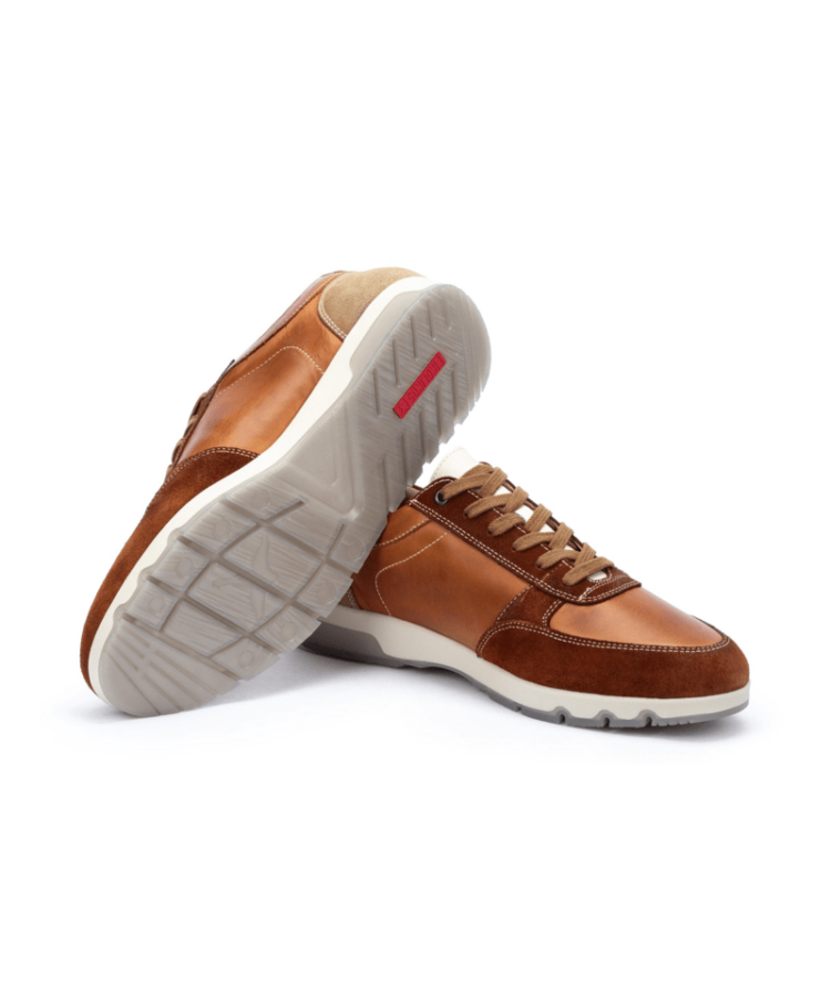 Baskets marron pour homme de la marque Pikolinos. Référence : Alarcon M9T-6163C3 Brandy. Disponible chez Chauss'Family magasin chaussures Issoire.