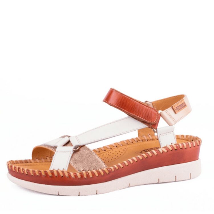 Sandales marron pour femme de la marque Pikolinos. Référence : W7N-0928C1 Brick. Disponible chez Chauss'Family chaussures à Issoire.