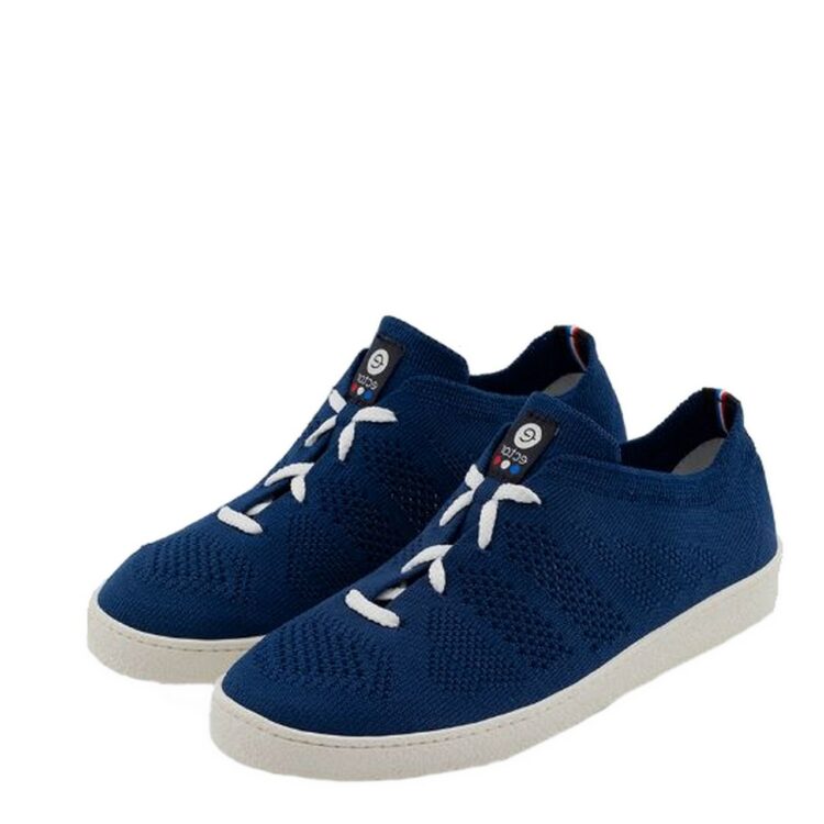 Baskets en toile éco-responsables de la marque Ector pour homme et femme. Référence : Navy. Disponible chez Chauss'Family magasin de chaussures à Issoire.