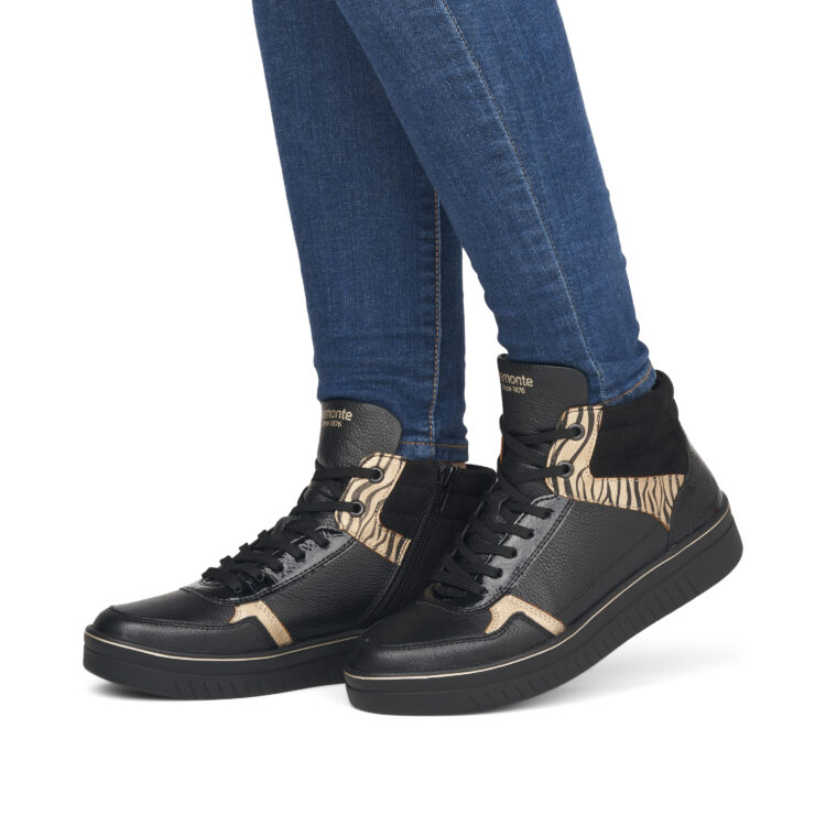 Baskets montantes noires pour femme marque Remonte. Référence D0J71-01 Schwarz. Disponible chez Chauss'Family magasin de chaussures Issoire
